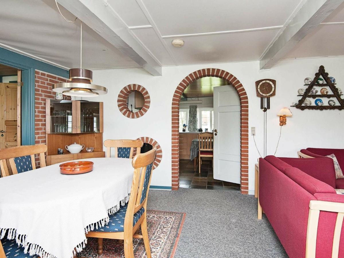 4 Person Holiday Home In Bredebro Ballum Kamer foto